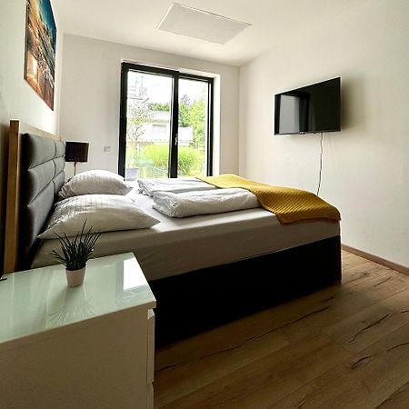 Schoene Wohnung Mit Terrasse Und Parkplatz Velden am Wörthersee Exterior foto