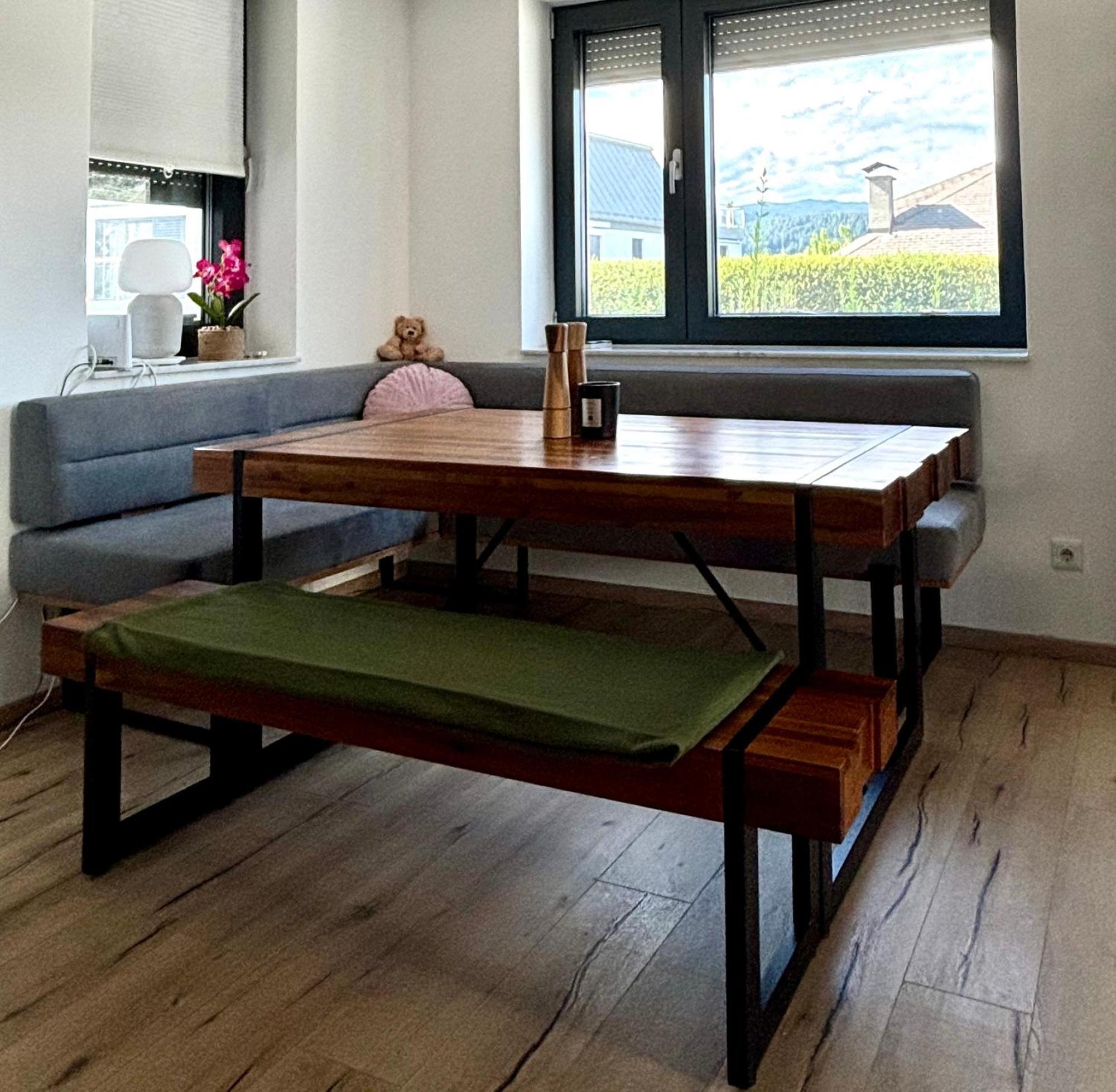 Schoene Wohnung Mit Terrasse Und Parkplatz Velden am Wörthersee Exterior foto